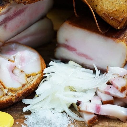 Cea mai Delicioasă Rețetă de ȘUNCULIȚĂ LA BAIȚ USCAT - Cum se Păstrează Slănina
