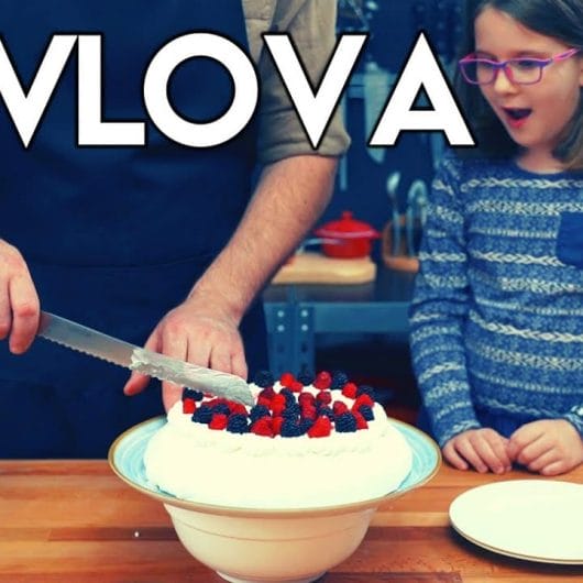 Rețetă Pavlova Pas cu Pas | Pavlova cu Frișcă și Mascarpone