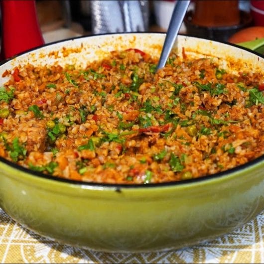 Orez de stepă cu piept de pui și bacon - Deliciu de neimaginat
